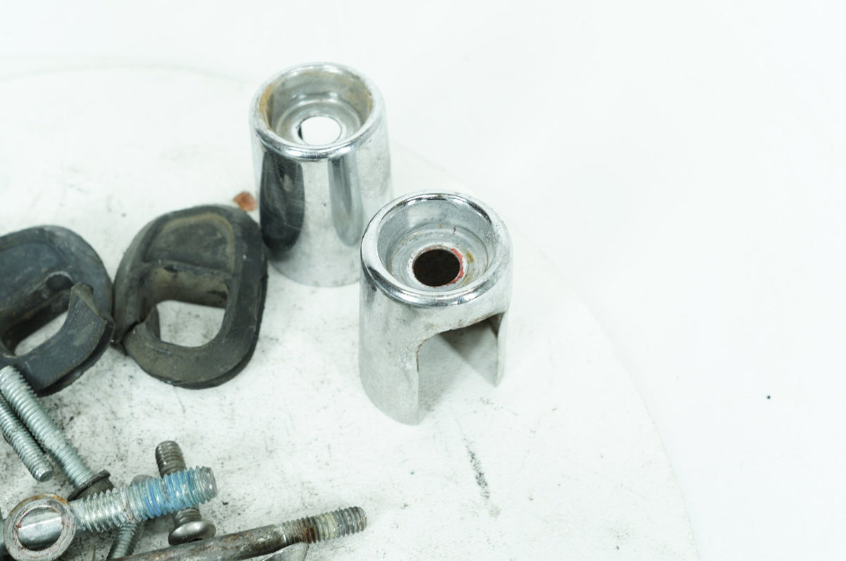 2009 Harley-Davidson Dyna FXDC - Hardware Bolts Nuts & Brackets