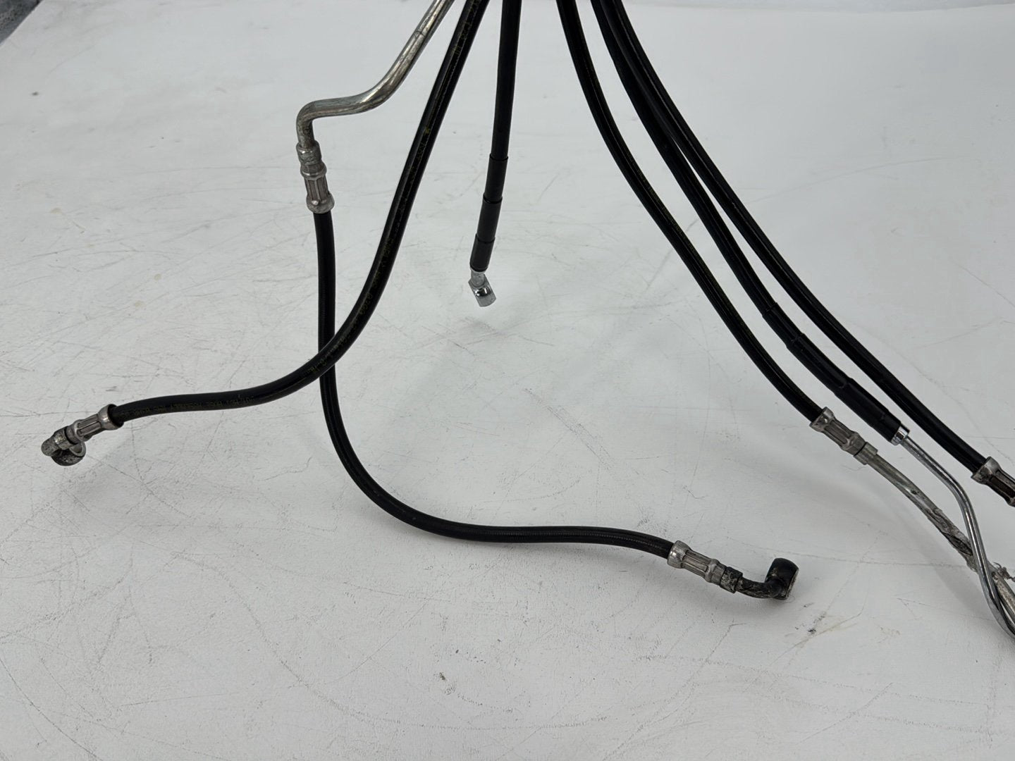 2008 - 2016 Harley-Davidson Touring Electra Glide Ultra Front Brake Hose Line Pipe ABS