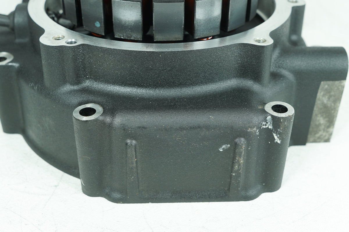 2012 Harley Touring FLHTCU Electra Ultra OEM Crankcase Shaft Engine Motor Cover