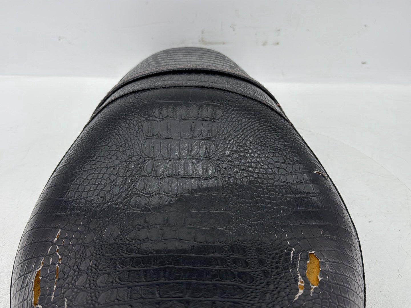 2004 - 2013 Harley-Davidson Sportster 883 Custom Passenger Rider Driver Seat Saddle  	52608-04