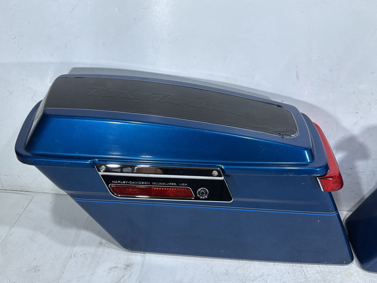 2006 Harley Electra Glide Touring Ultra FLHTCUI OEM Left Right Saddlebags Luggage NOKey
