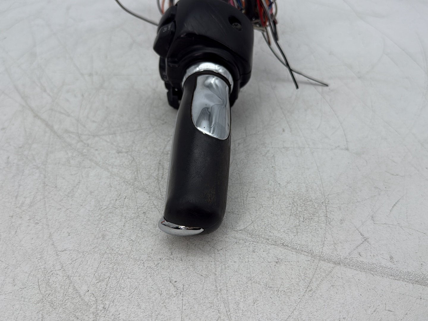 2010 Harley Street Glide Touring FLHX OEM Right Engine Start Kill Switches Controls