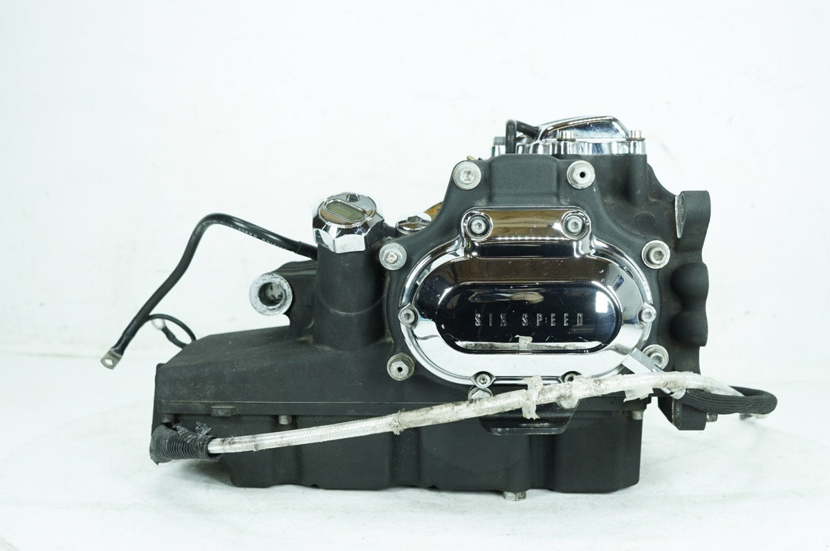 2010 Harley Touring FLHX Street Glide OEM 6 Speed Transmission Gearbox