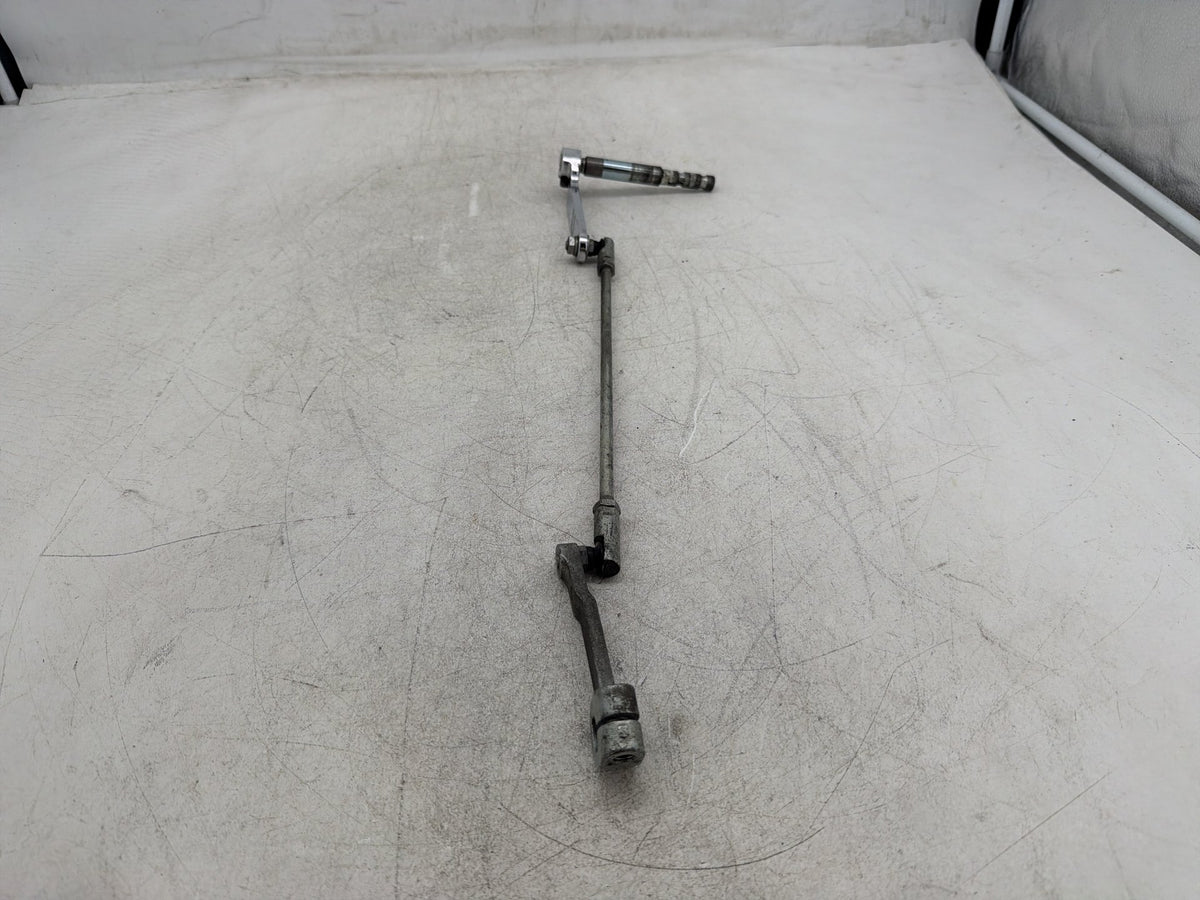 2011 Harley Electra Glide Touring Ultra OEM Gear Shifter Lever w/ Rod linkage