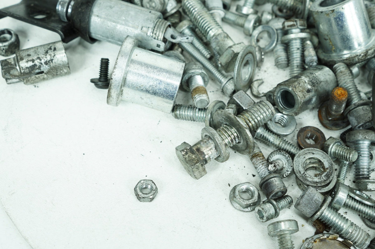 2009 Harley-Davidson Touring FLHTC - Hardware Bolts Nuts & Brackets