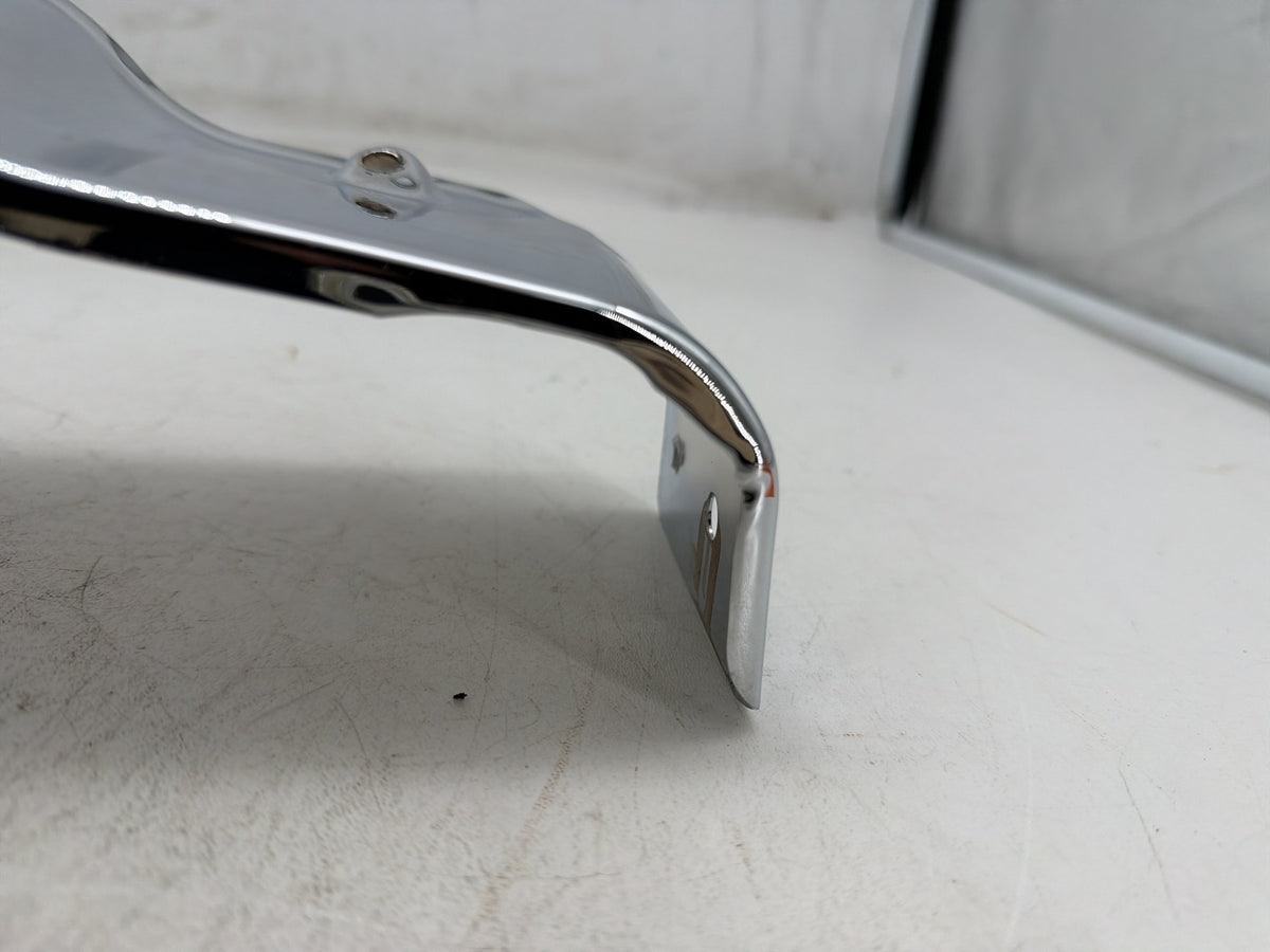 07 Harley Electra Glide CVO Eagle OEM Front Lower Fairing Outer Skirt 58208-96A