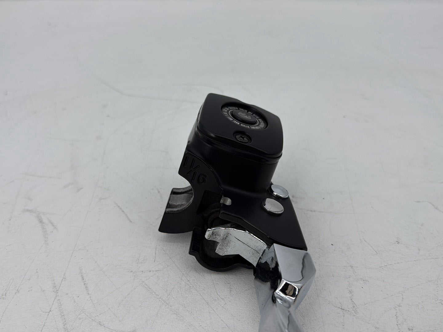 2000 Harley Touring FLHTCI Electra Glide Classic OEM Front Right Brake Lever Master Cylinder