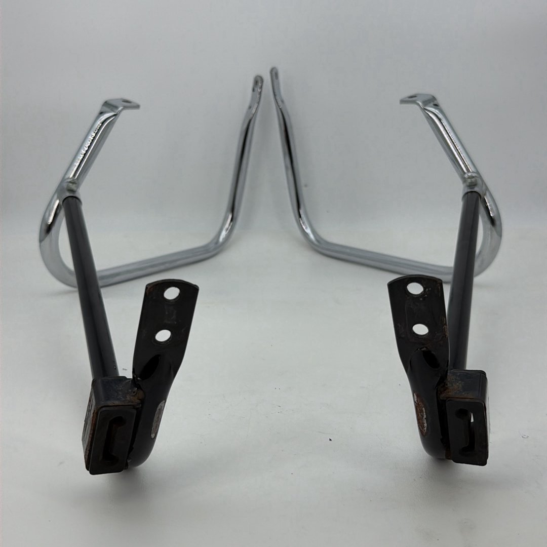 1999 - 2006 Harley-Davidson Touring Road King Rear Left Right Saddlebag Guard Rails Bar  	49194-85