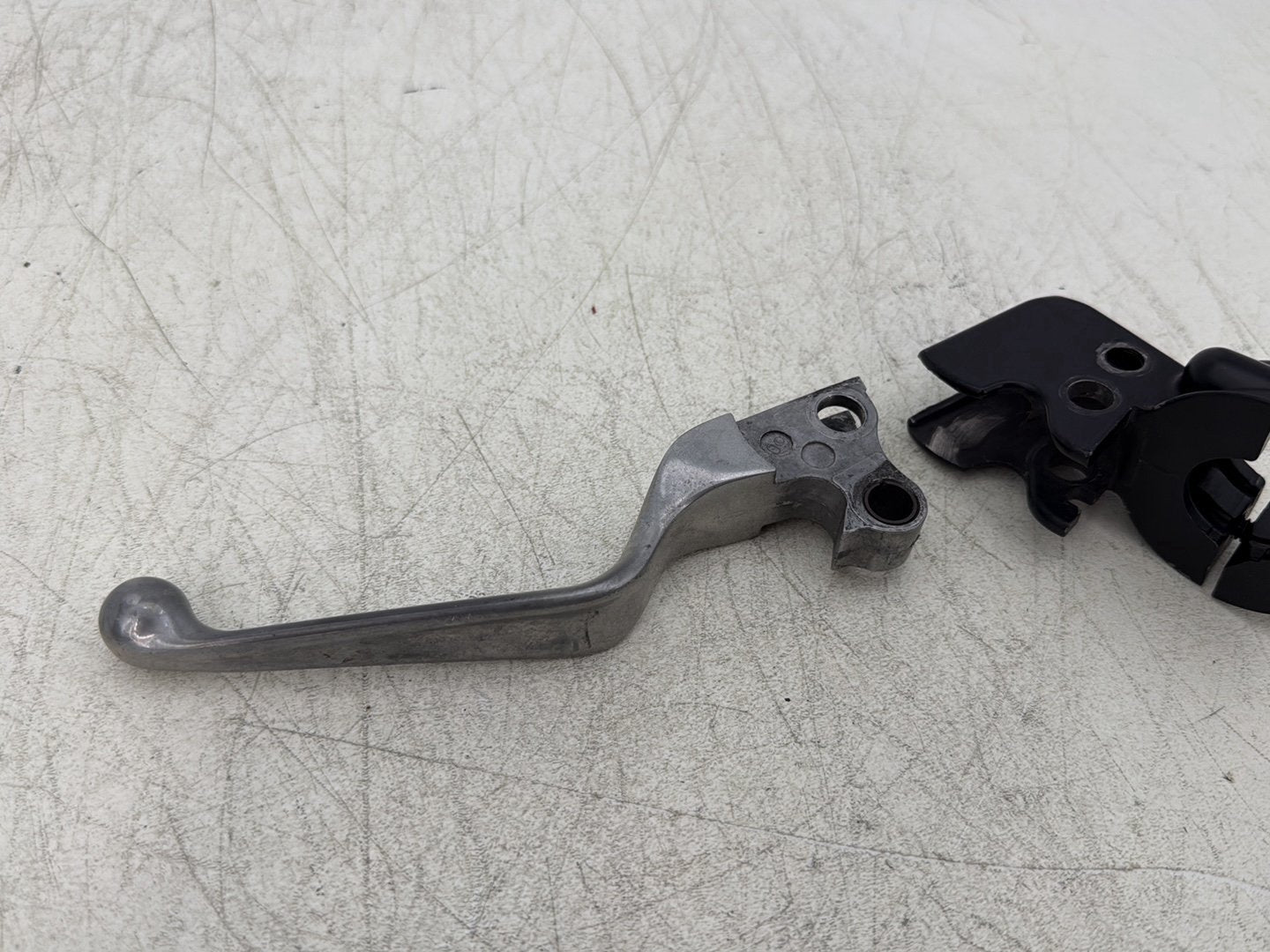 2007 Harley Touring FLHTC Electra Glide Classic OEM Front Left Hand Clutch Control Lever