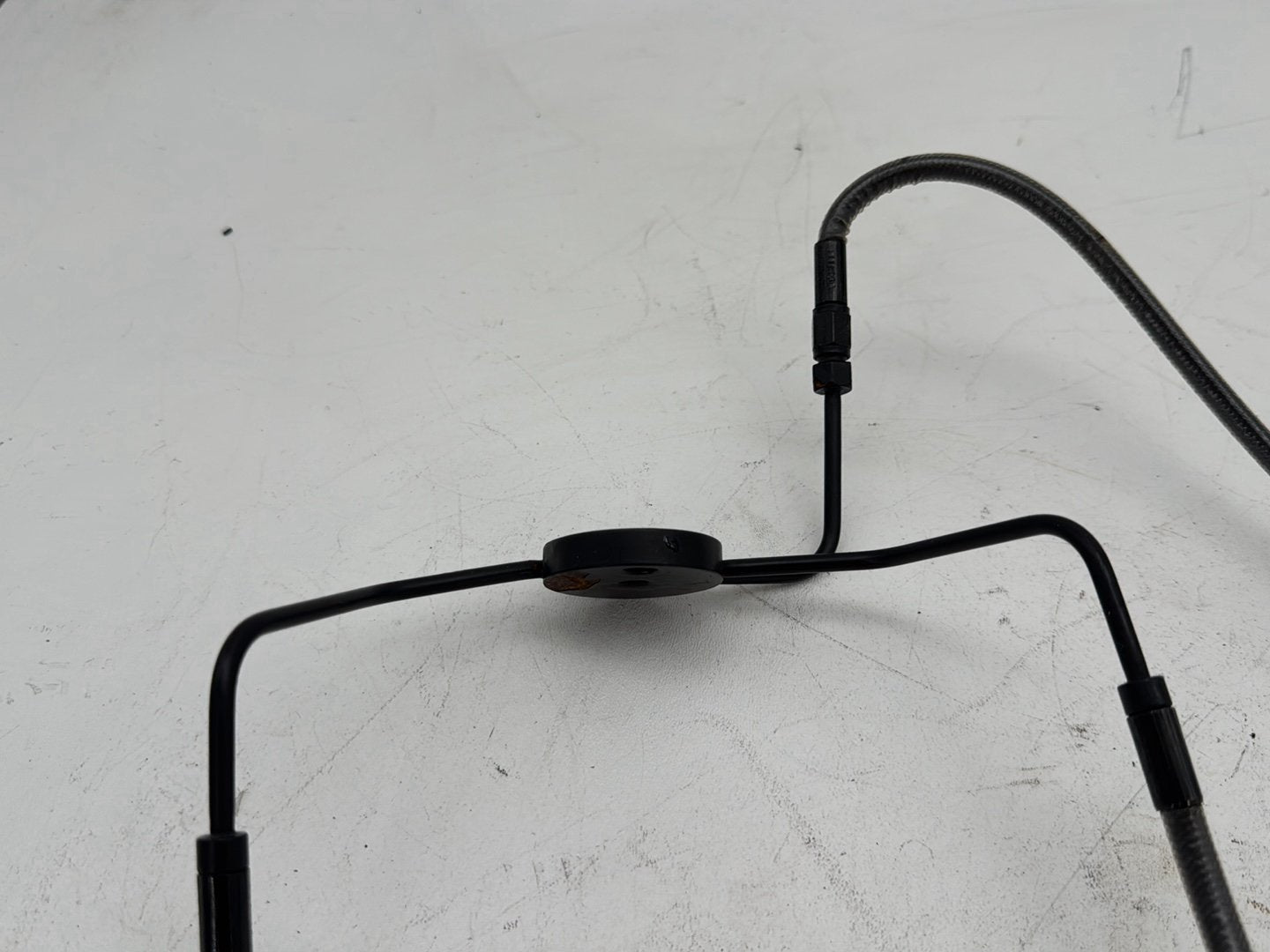 2006 Harley Street Glide Touring FLHXI OEM Front Brake Hose Line Pipe