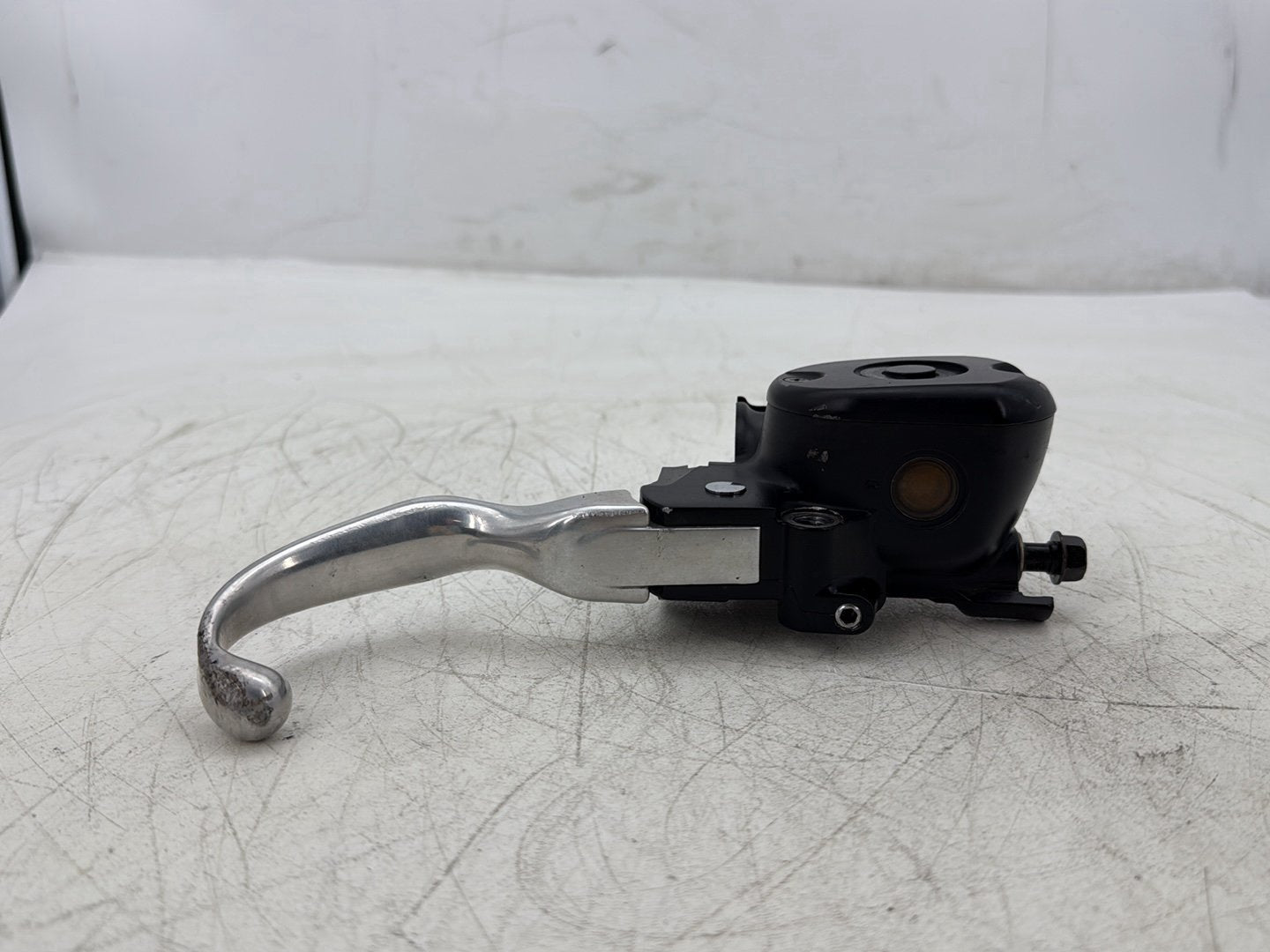 2006 Harley Sportster XL883L 883 Low OEM Front Right Brake Lever Master Cylinder