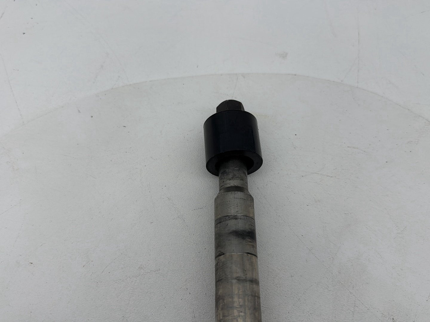 1999 - 2006 Harley-Davidson Touring Electra Glide Front Wheel Axle Bolt Shaft 	43364-00