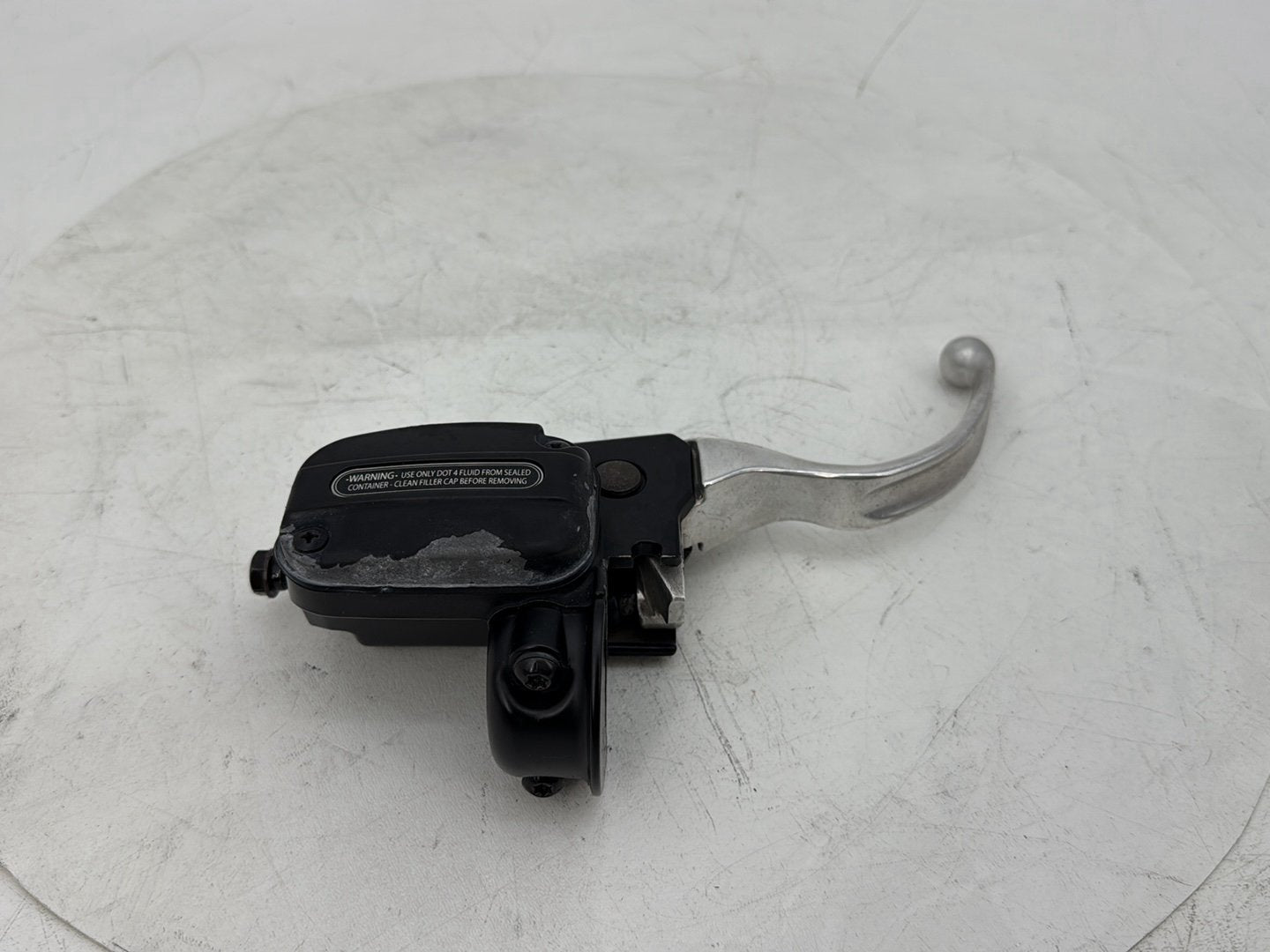 2008 Harley Electra Glide Touring Ultra FLHTCUI OEM Front Right Brake Lever Master Cylinder