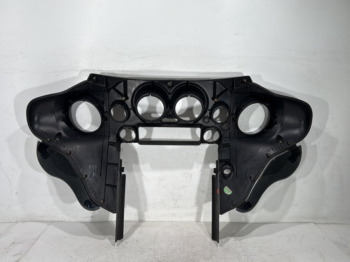 2011 Harley Electra Glide Touring Ultra OEM Front Inner Batwing Fairing Cover