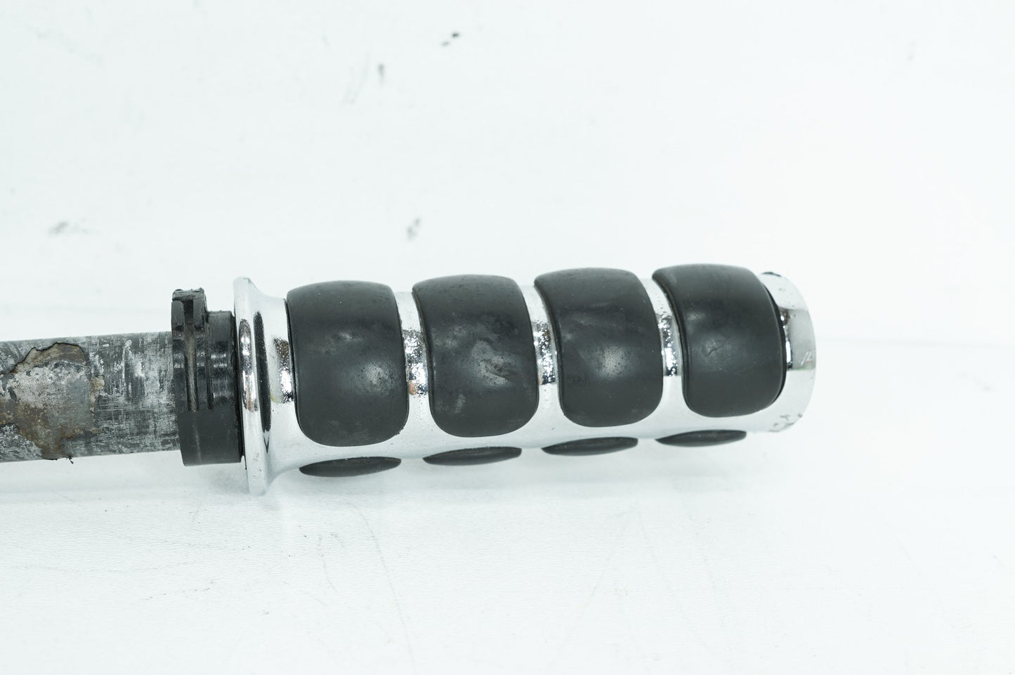 2004 - 2013 Harley-Davidson Sportster Seventy-Two Handlebars & Right Engine Start Kill Switches Controls 56079-93