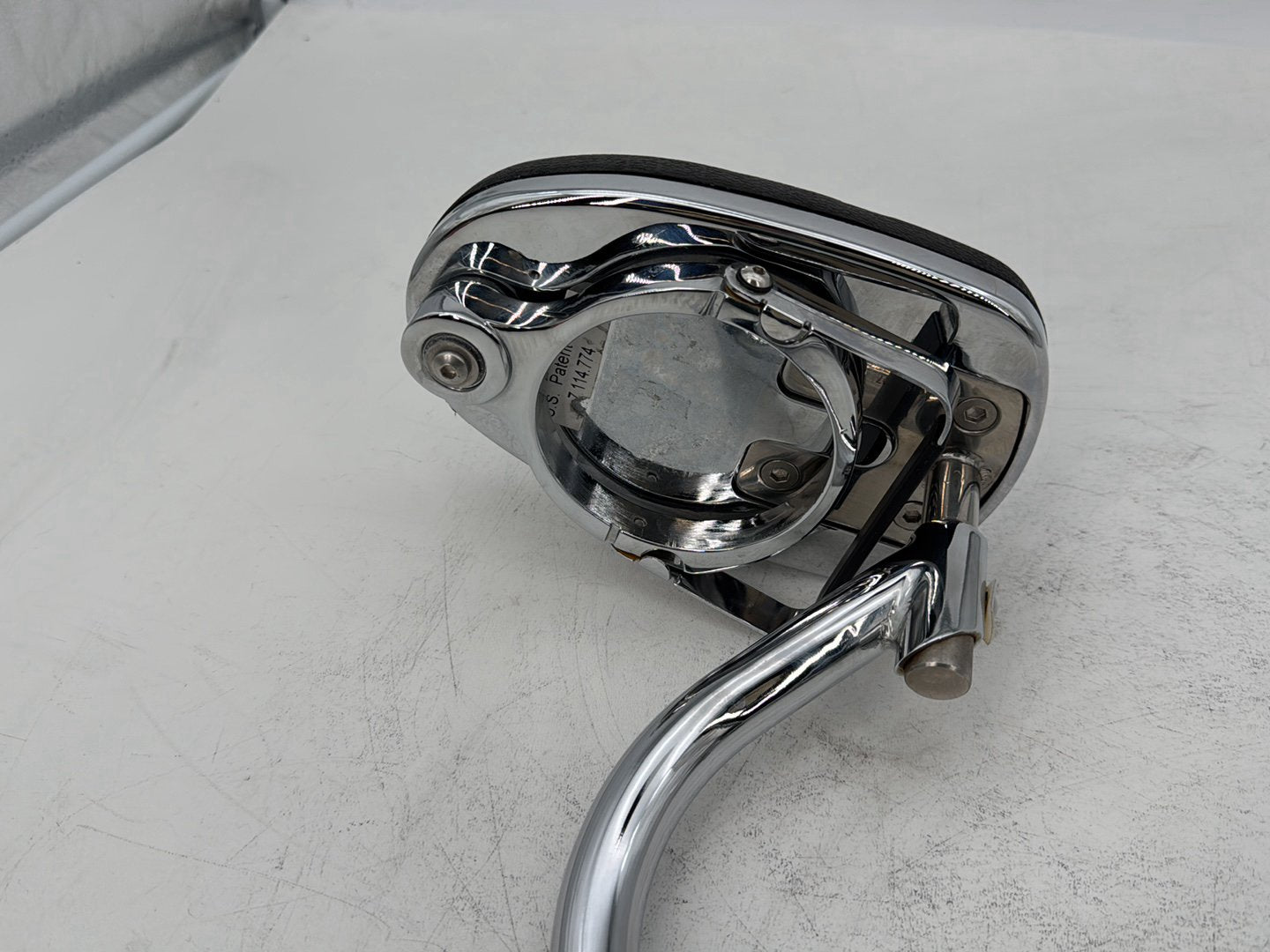 1999 - 2006 Harley-Davidson Touring Electra Glide Classic Armrest GQUIKGW