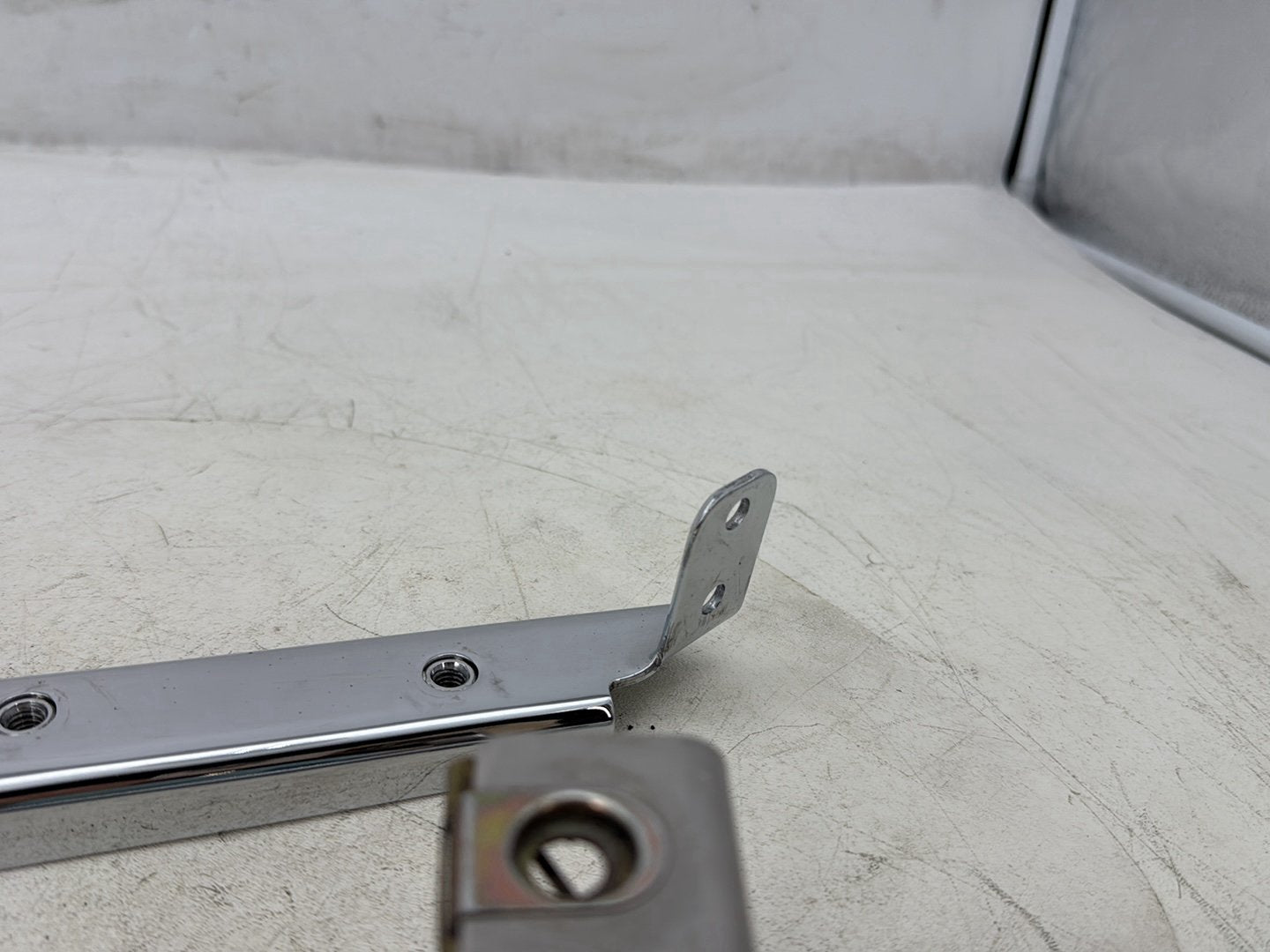 1998 Harley Touring FLHTCUI Electra Glide Ultra OEM Left Right Saddlebag Fender Struts Brackets