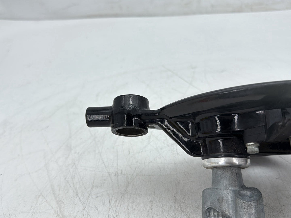 2010 Harley Street Glide Touring FLHX OEM Front Fork Upper Triple Tree Clamps
