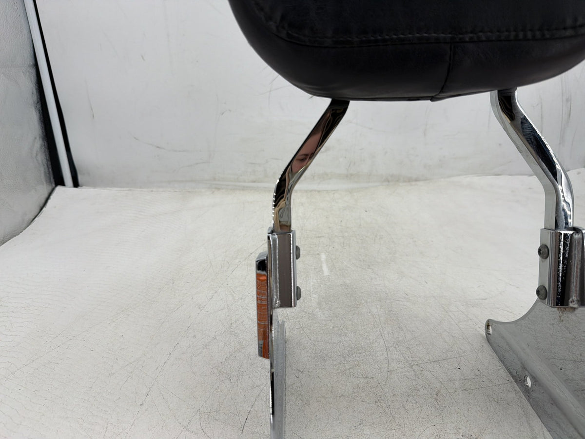 2004 Harley Heritage Softail Classic OEM Rear Sissy Bar w/ Backrest Cushion Pad