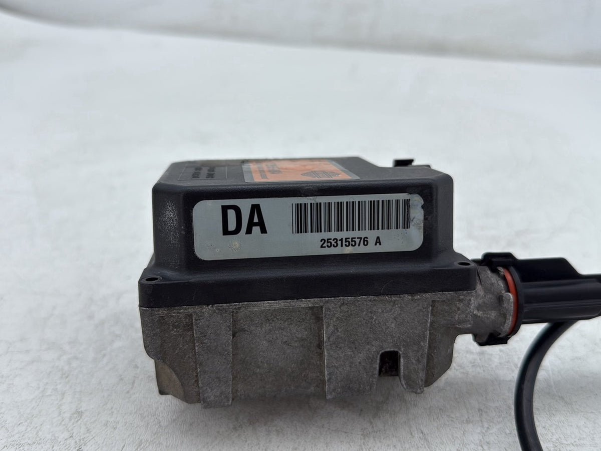 2000 Harley Electra Glide Touring Ultra OEM Cruise Control Actuator 70955-98A