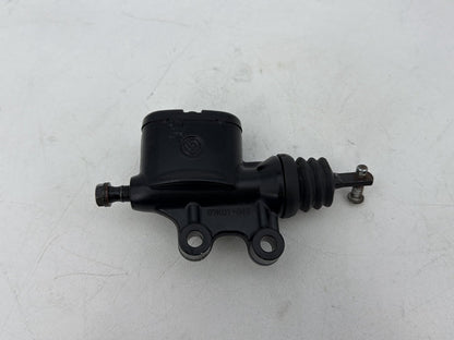2007 - 2011 Harley-Davidson Touring Electra Glide Ultra Rear Brake Master Cylinder Reservoir 41763-08B