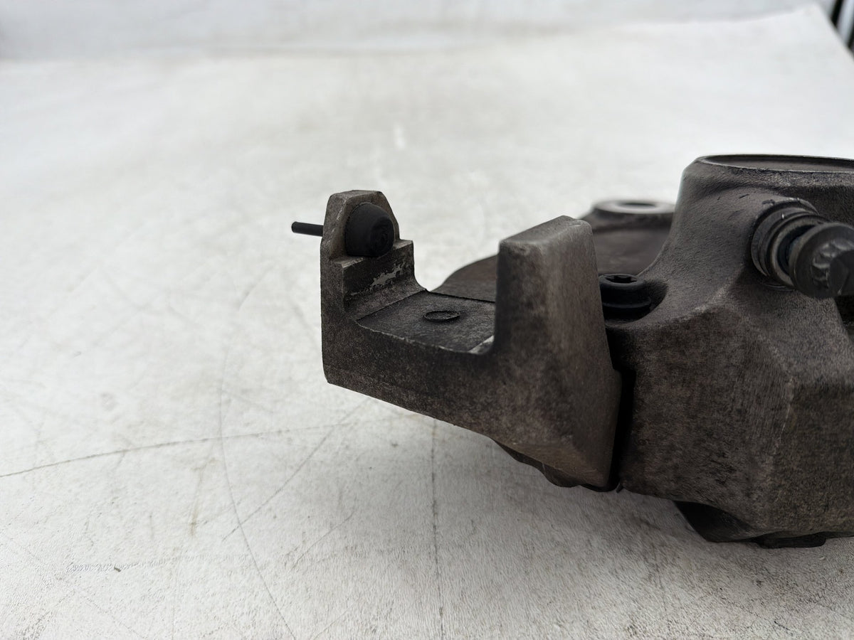 1995 Harley Electra Glide Touring FLHT OEM Rear Back Brake Caliper w/ Bracket