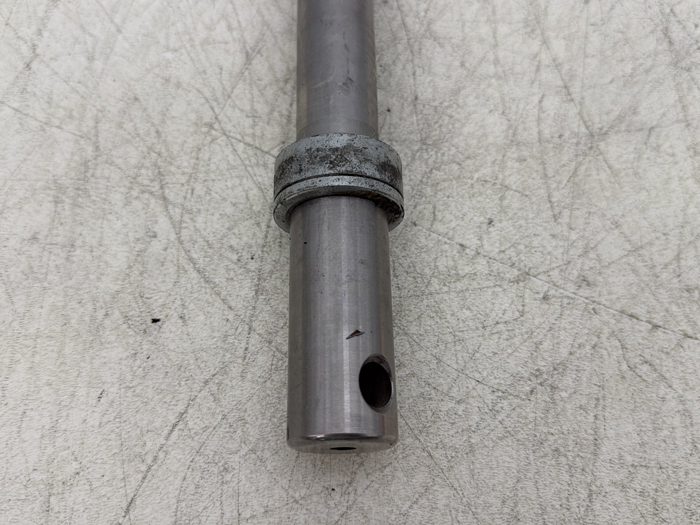 2004 Harley Dyna Super Glide FXDI OEM Front Wheel Axle Bolt Shaft