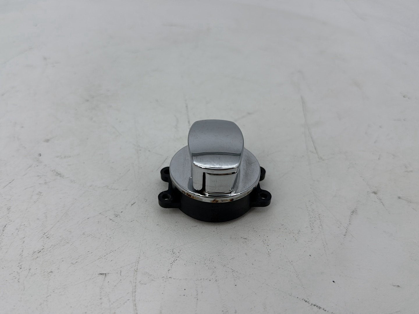 1999 - 2006 Harley-Davidson Touring CVO Screamin Eagle Road King Ignition Switch Cylinder Barrel Lockset NOKey 71313-96A
