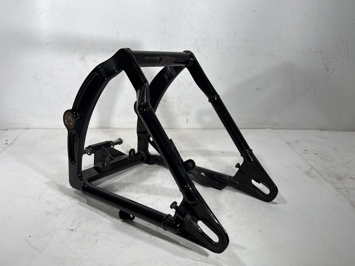 2004 Harley Heritage Softail Classic FLSTCI OEM Rear Fork Swingarm Swing Arm