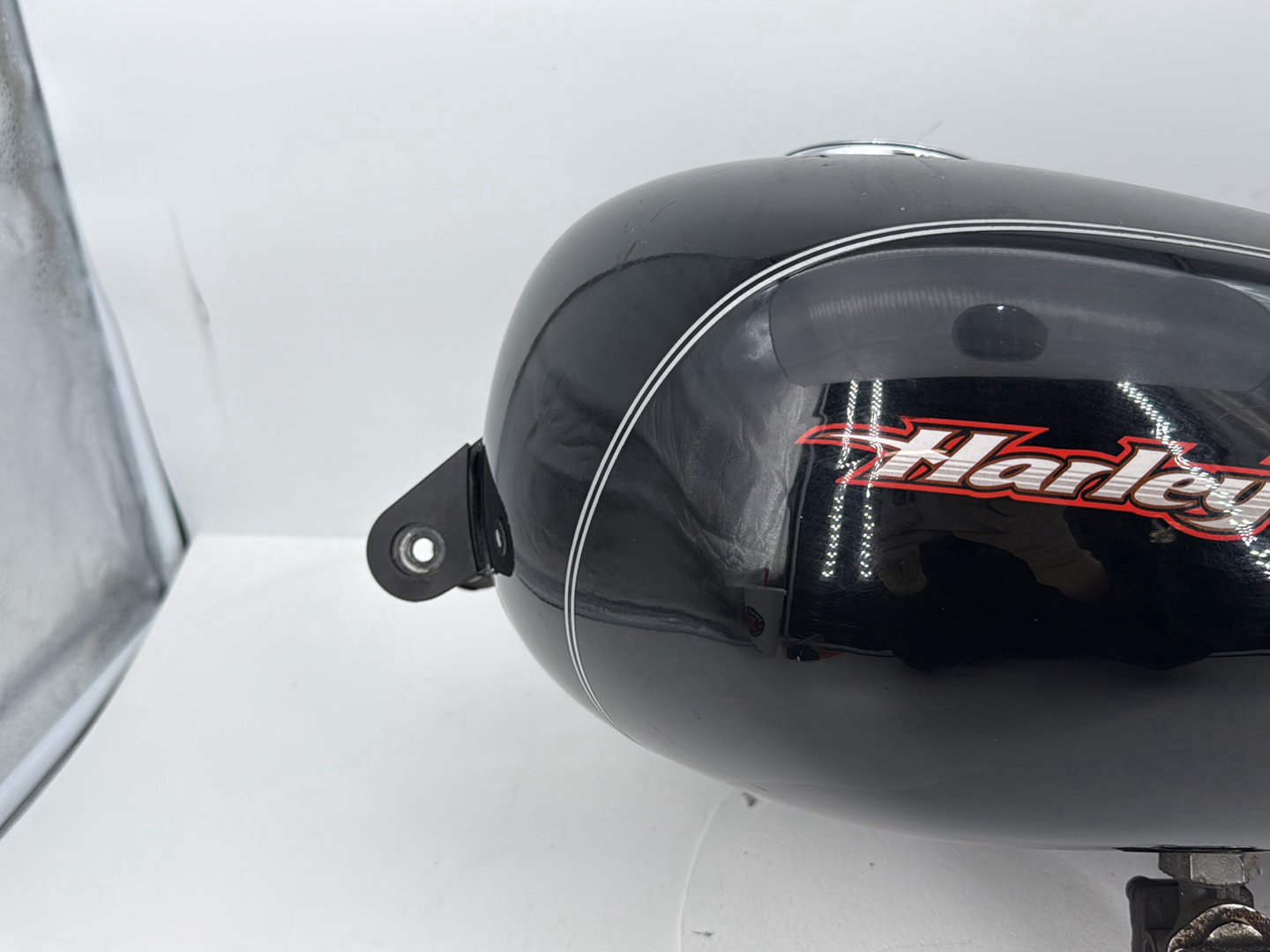 2004 - 2013 Harley-Davidson Sportster 883 Custom Fuel Gas Tank Gasoline Reservoir 62213-04