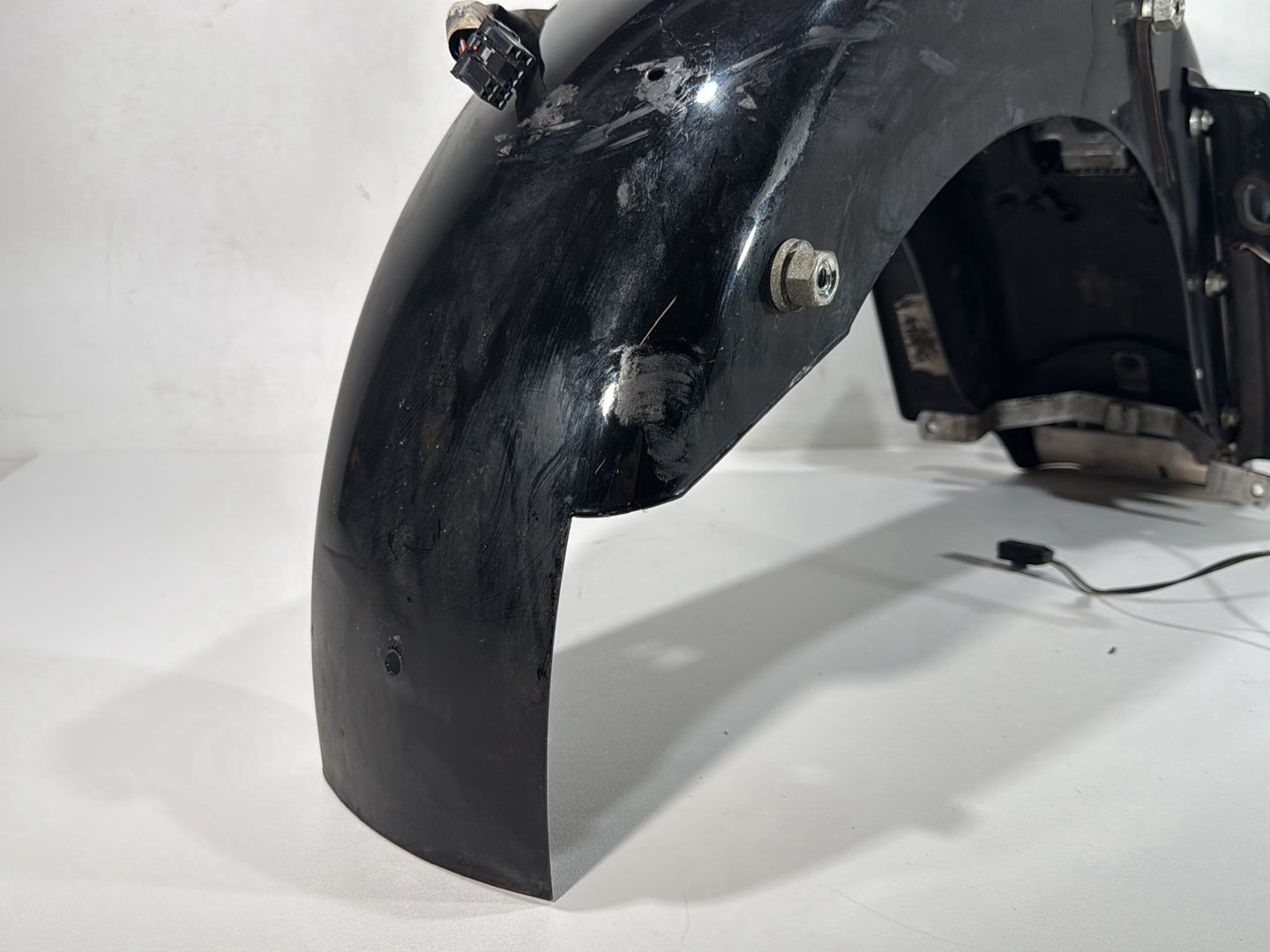 2007 Harley Street Glide Touring FLHX OEM Rear Wheel Fender & Turn Signals Bar