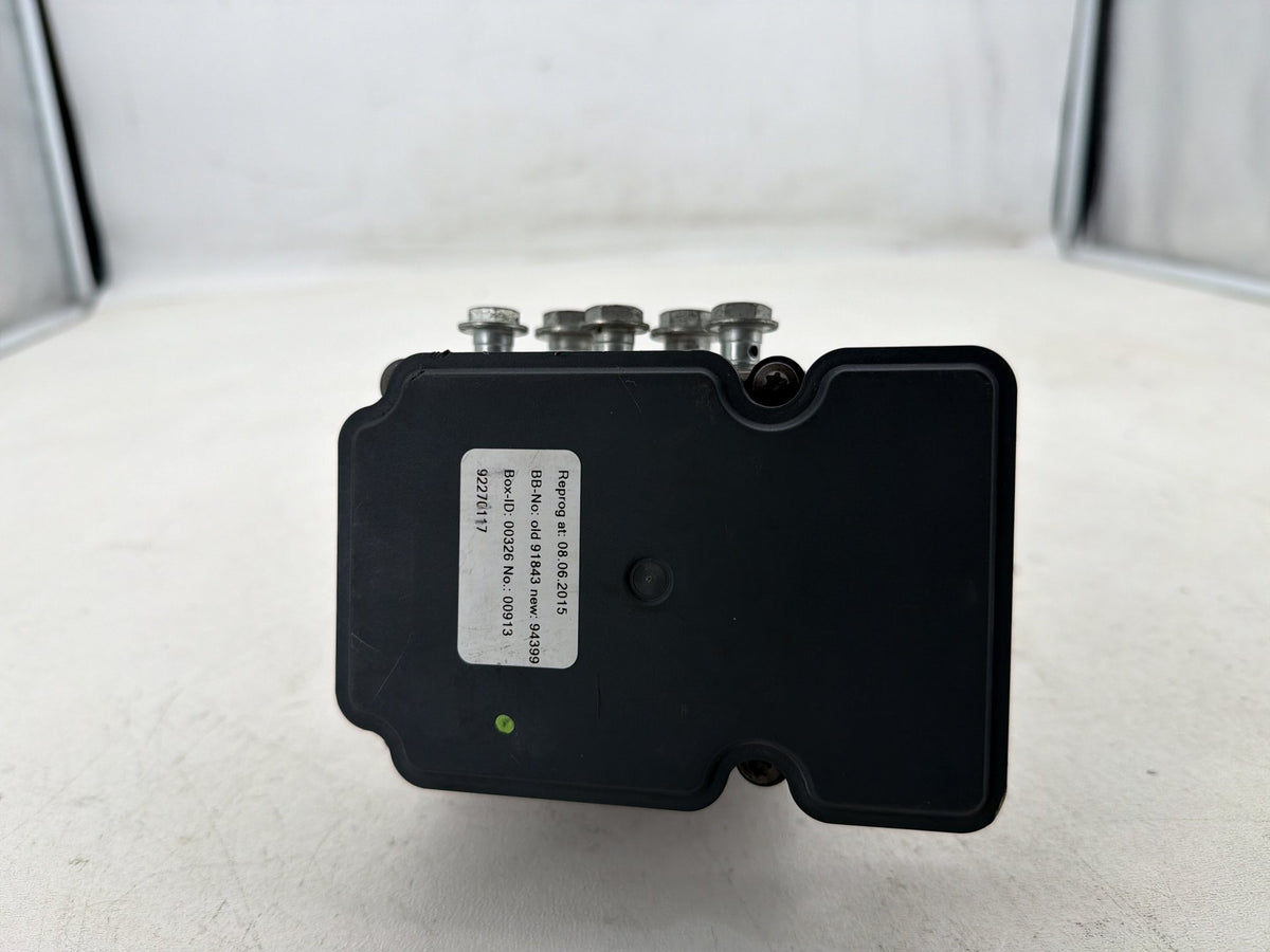 2016 Harley Road Glide Touring FLTRXS OEM ABS Brake Pump & Control Module