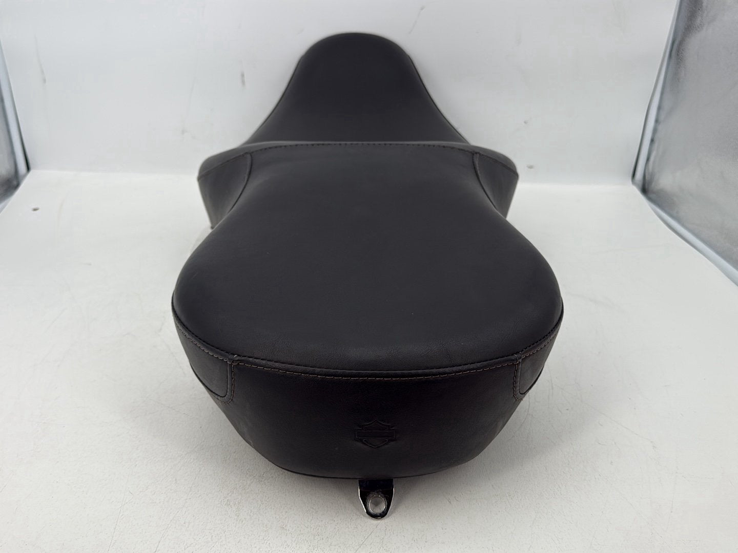 2007 - 2012 Harley-Davidson Dyna Super Glide Passenger Rider Driver Seat Saddle   53077-06