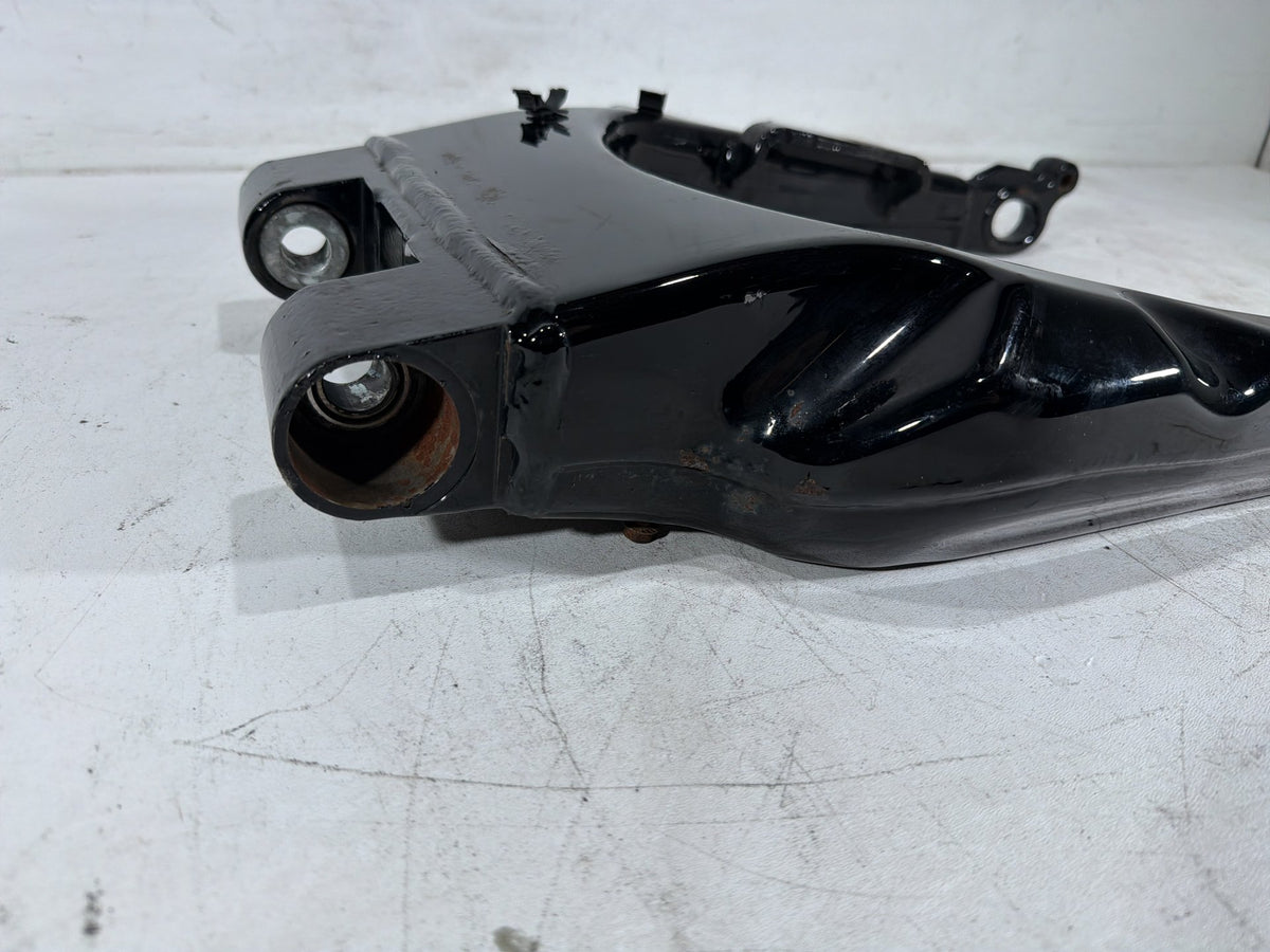 2015 Harley Electra Glide Touring Ultra OEM Rear Fork Swingarm Swing Arm