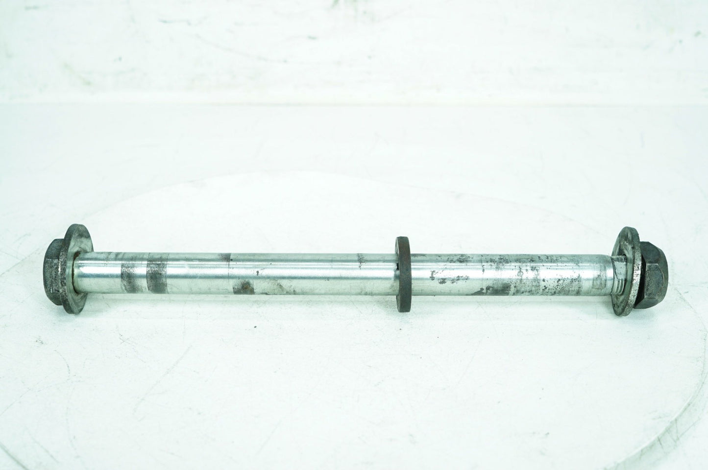 2017 - 2025 Harley-Davidson Touring Electra Glide Ultra Rear Wheel Axle Bolt Shaft 43000002