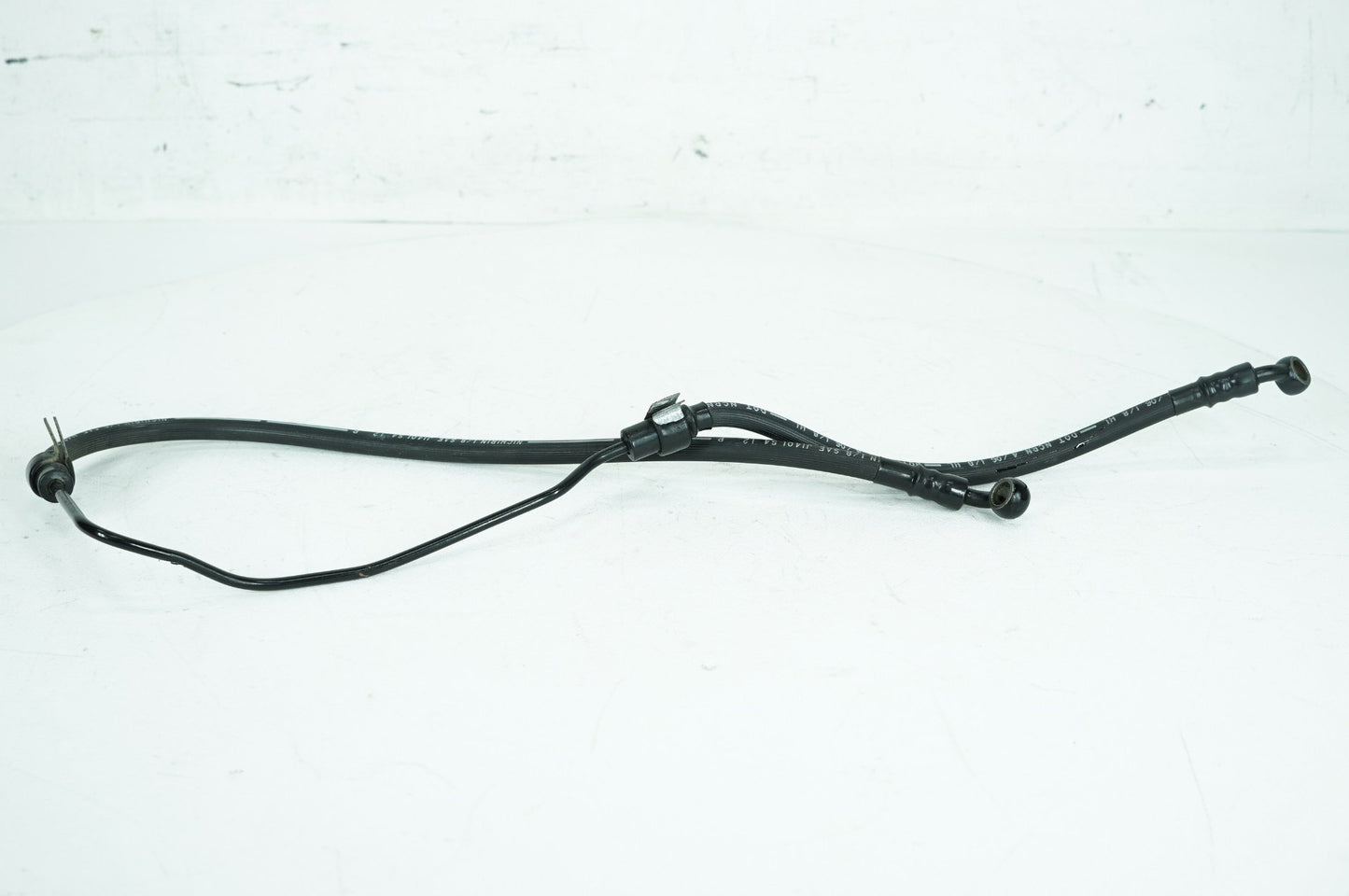 2004 - 2013 Harley-Davidson Sportster Low Front Brake Hose Line Pipe 46411-05C