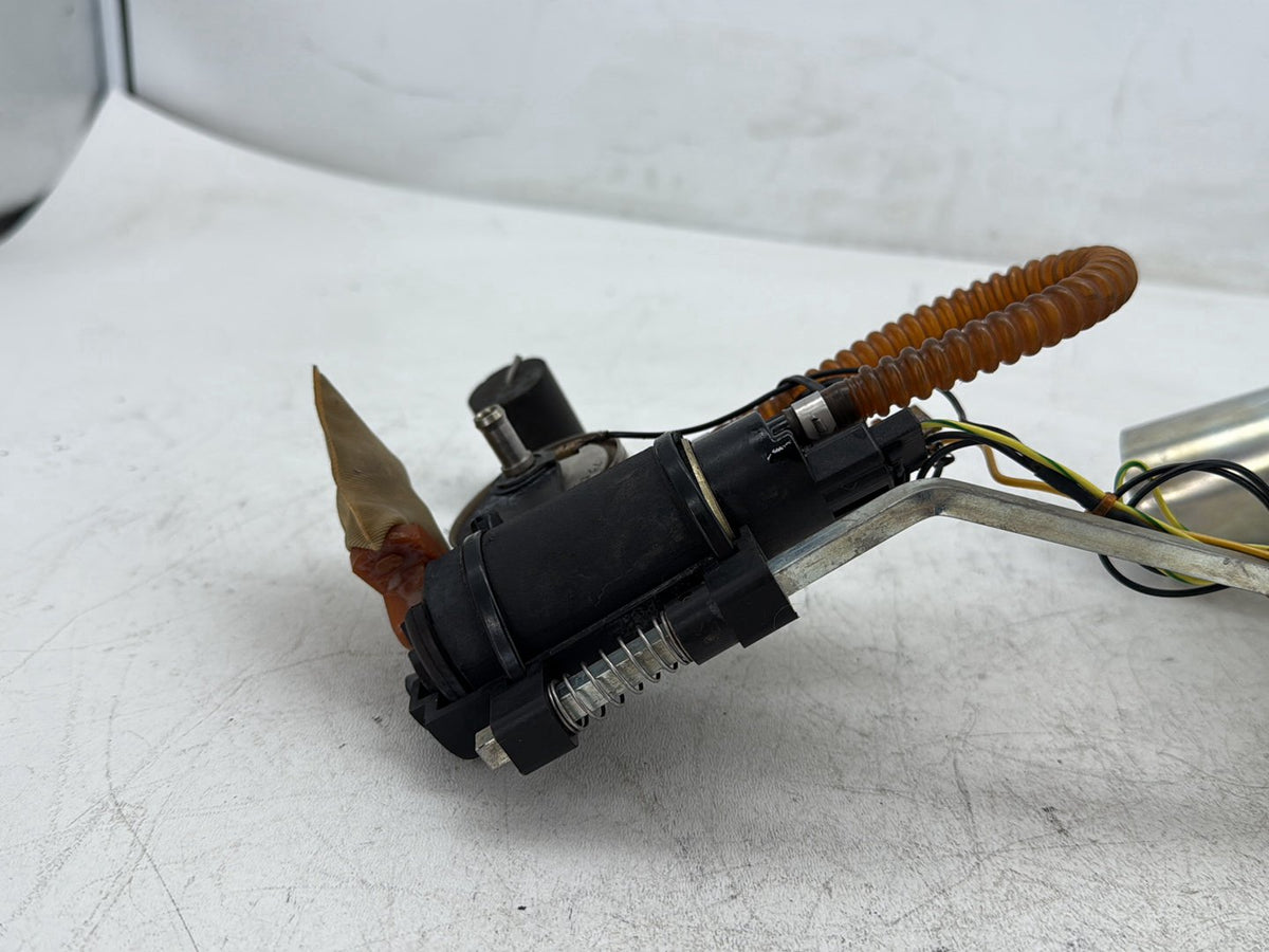2000 Harley Electra Glide Ultra OEM Fuel Pump Sending Unit Gasoline