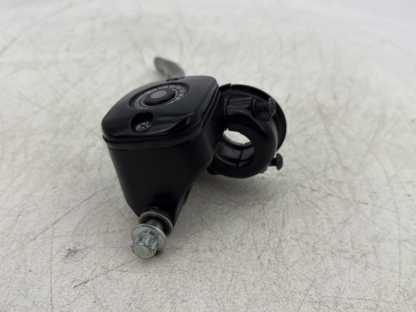 2004 Harley Dyna Super Glide FXDI OEM Front Right Brake Lever Master Cylinder