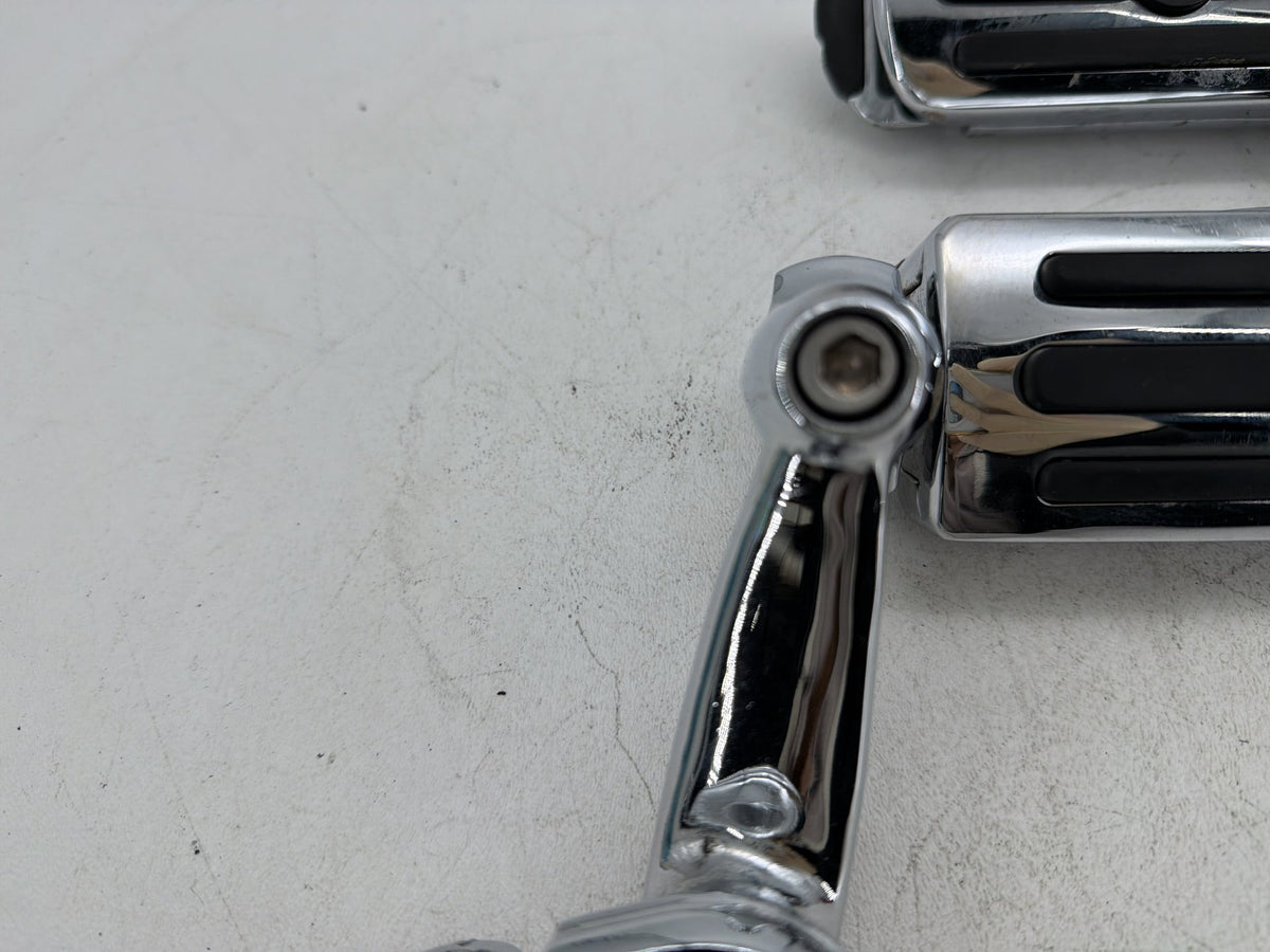 2011 Harley Road King Touring FLHR OEM Front Right Left Highway Foot Pegs