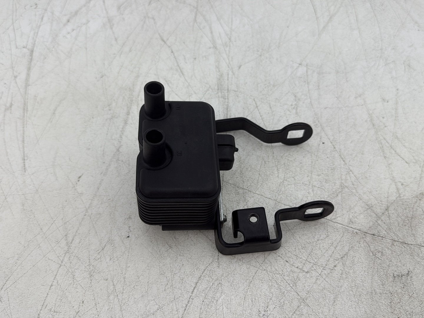 2006 Harley Sportster XL883L 883 Low OEM Ignition Coil Spark Igniter