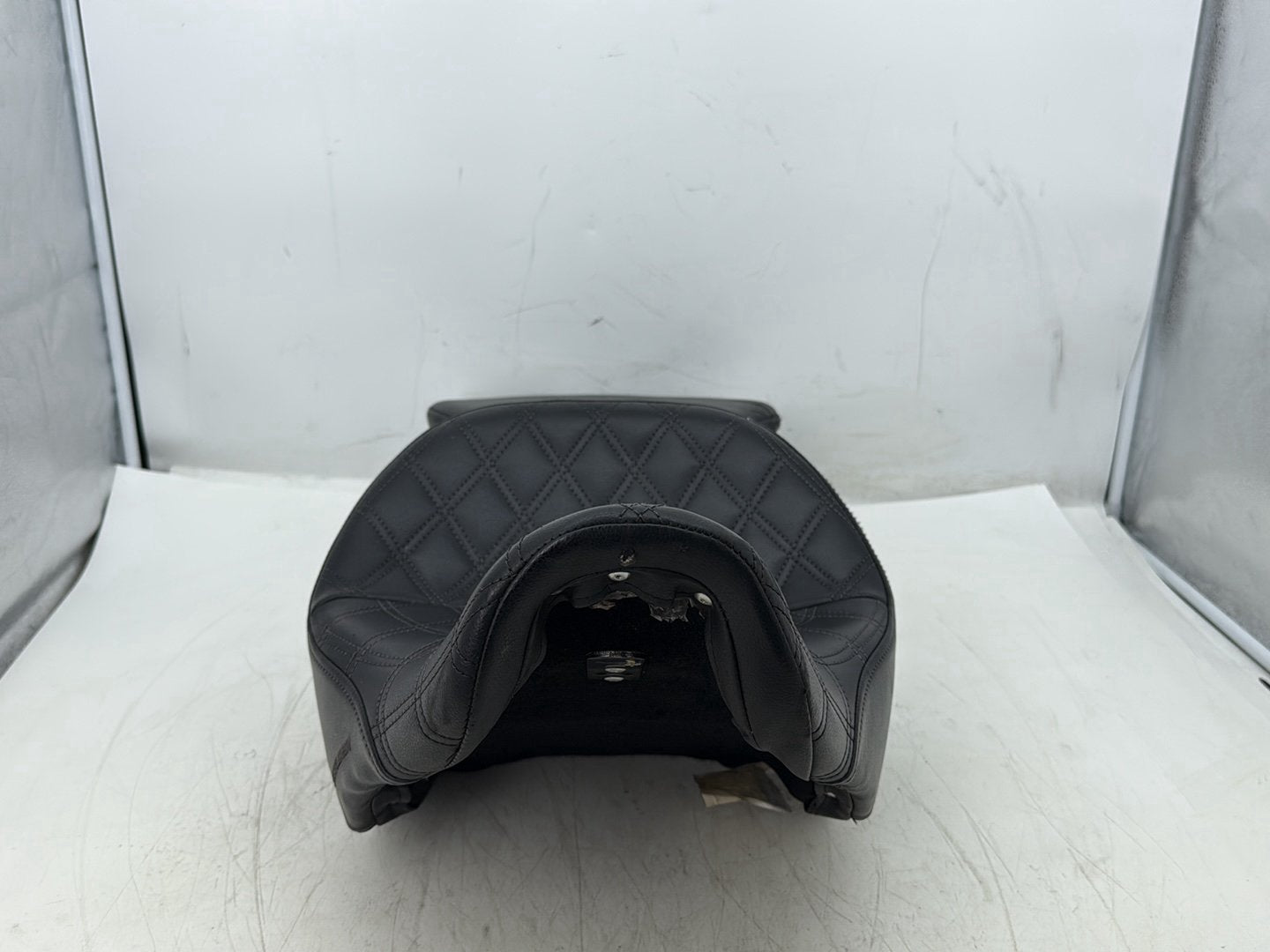 2011 Harley Softail FLSTFB Fat Boy OEM Passenger Rider Driver Seat Saddle