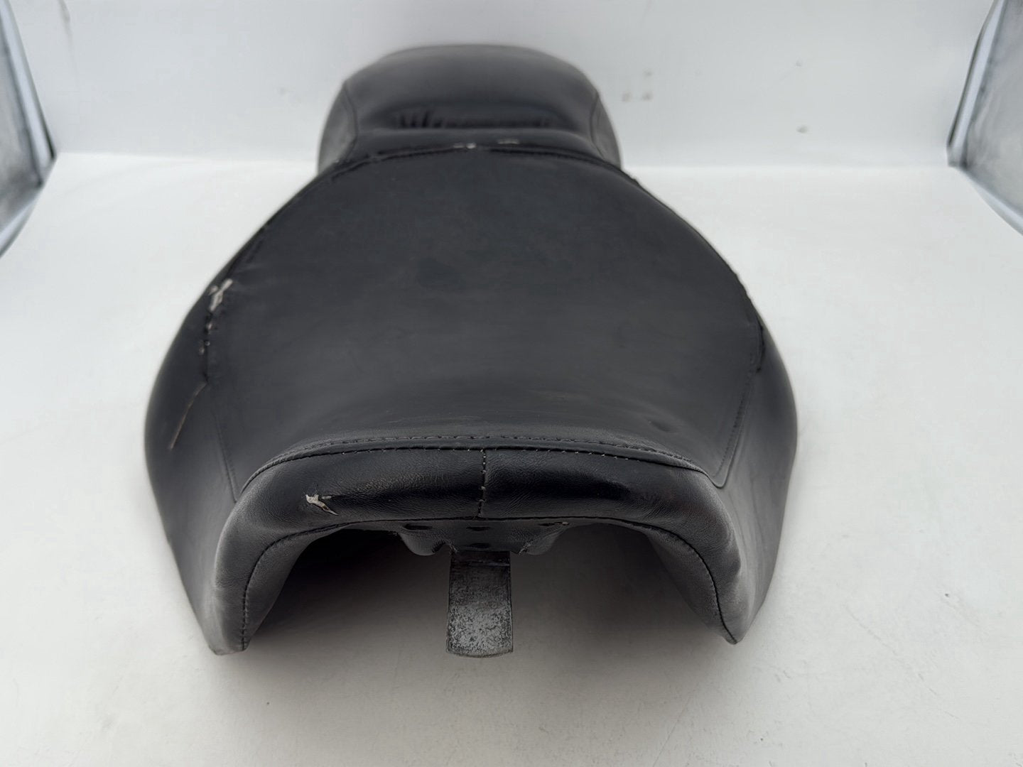 1999 - 2006 Harley-Davidson Touring Electra Glide Passenger Rider Driver Seat Saddle 51703-05