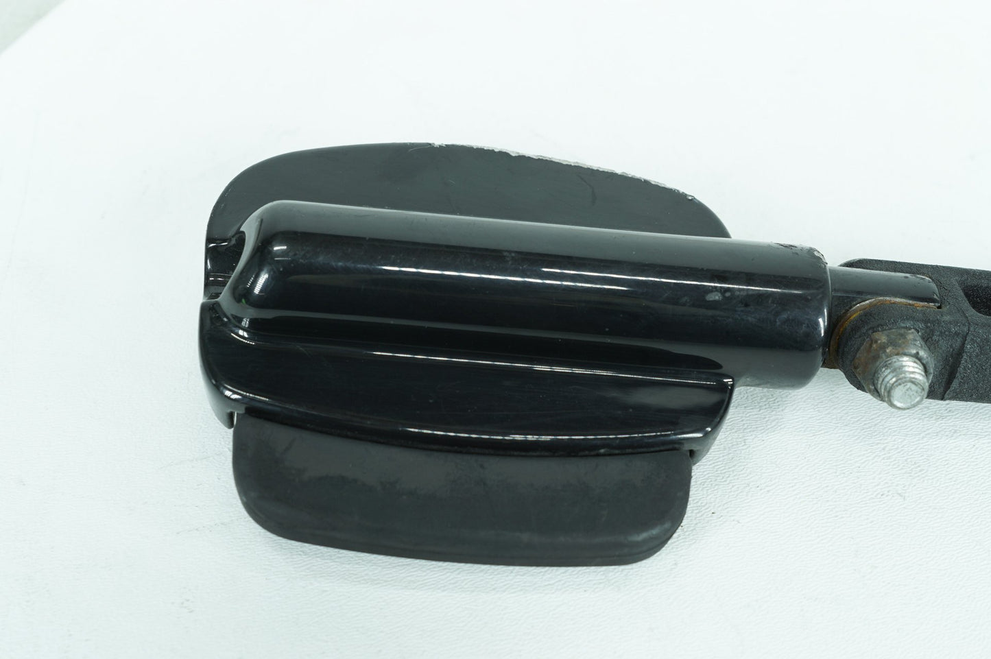 2007 - 2017 Harley-Davidson Dyna Fat Bob Rear Passenger 1 Foot Peg Step Rest 49224-06A