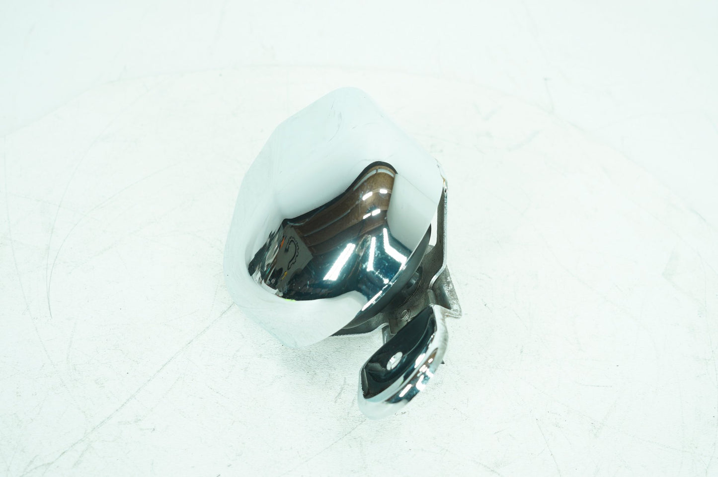 1999 - 2006 Harley-Davidson Touring Electra Glide Classic Horn Signal Klaxon Chrome Cover 69012-93A