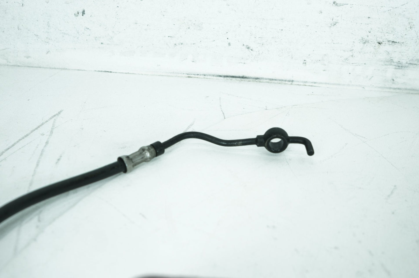 1999 - 2006 Harley-Davidson Dyna Street Bob Rear Brake Hose Line Pipe 40956-00A