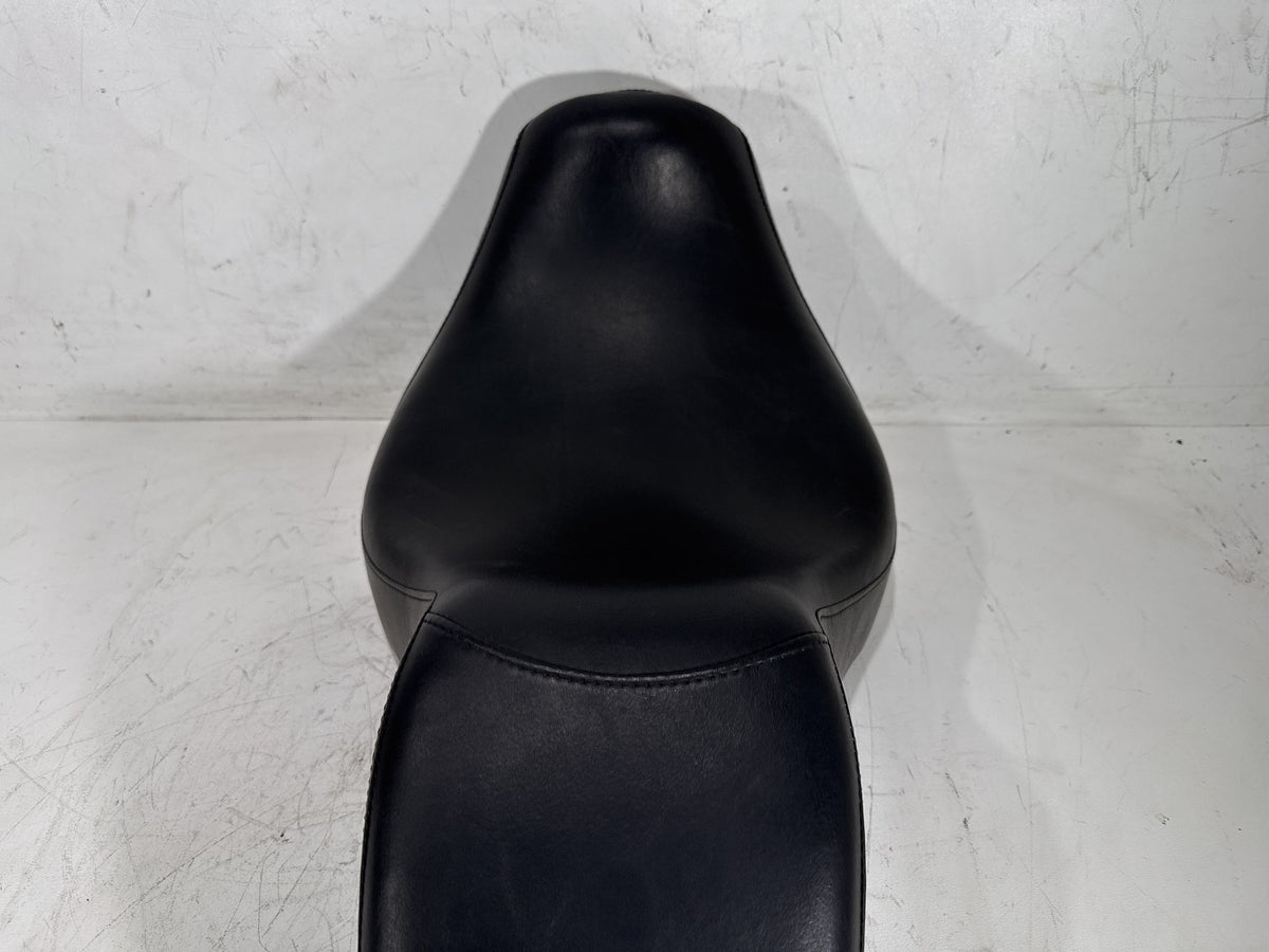 2003 Harley Softail Deuce FXSTDI OEM Passenger Rider Driver Seat Saddle