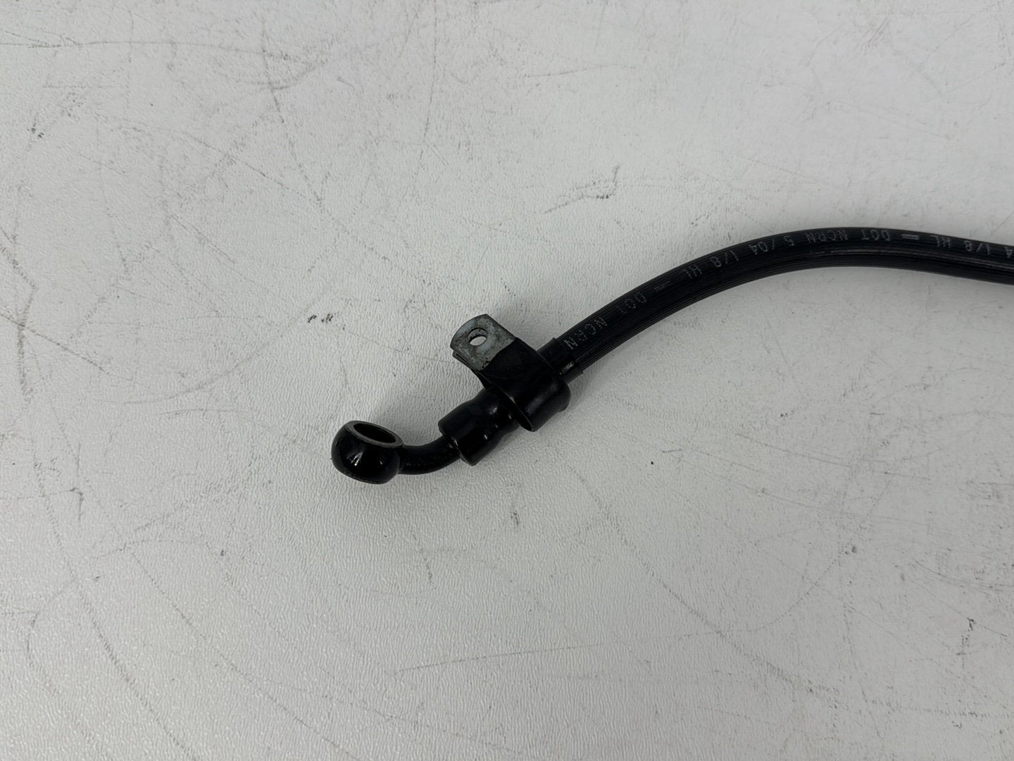 2005 Harley Sportster XL883C 883 Custom OEM Front Brake Hose Line Pipe