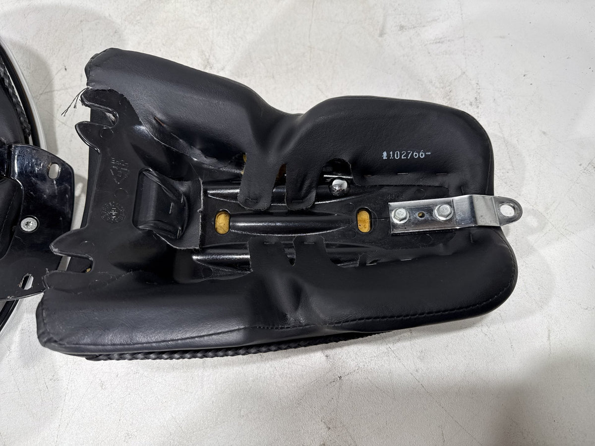 2011 Harley Softail Deluxe FLSTN OEM Passenger Rider Driver Seat Saddle