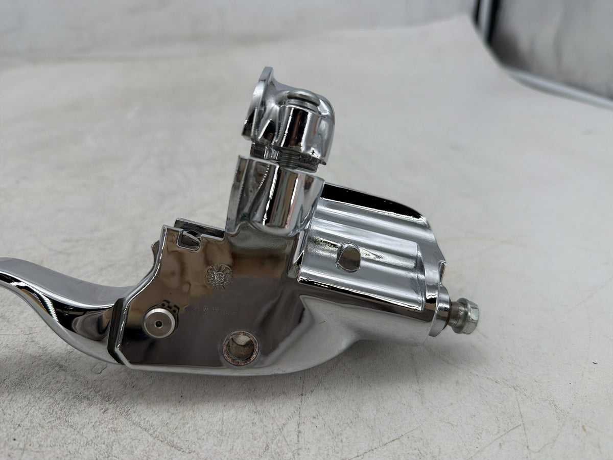09 Harley Electra Glide Touring CVO Front Left Hand Clutch Lever Master Cylinder