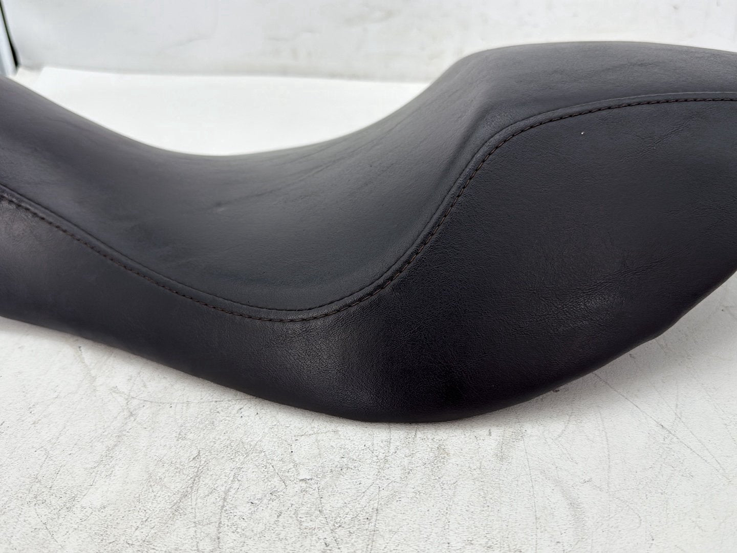 2009 Harley Sportster 883 Low XL883L OEM Rider Driver Solo Seat Pillion